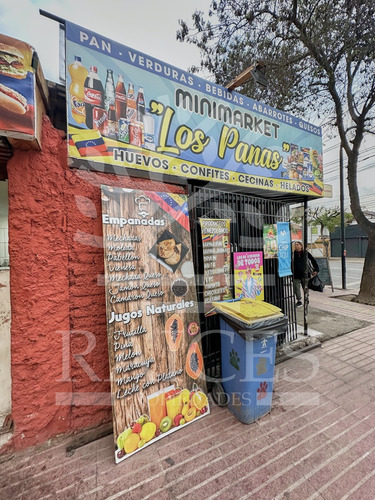Excelente Casa De Dos Pisos, Incluye Local Comercial