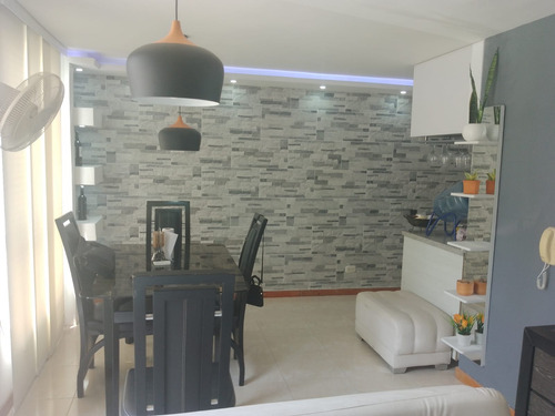 Venta Apartamento De 65mts2 En Alfaguara, Jamundí, 11128.