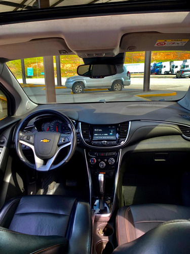 Imagem 12 de 14 de Chevrolet Tracker 2018 1.4 Premier Turbo Aut. 5p