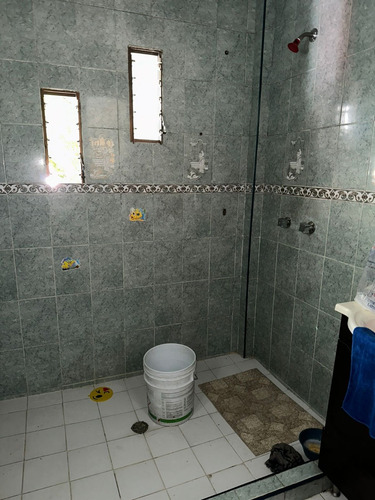Casa En Venta Con 4 Departamentos Independientes 253m2, Col. San Miguel Xico, Edo Méx.