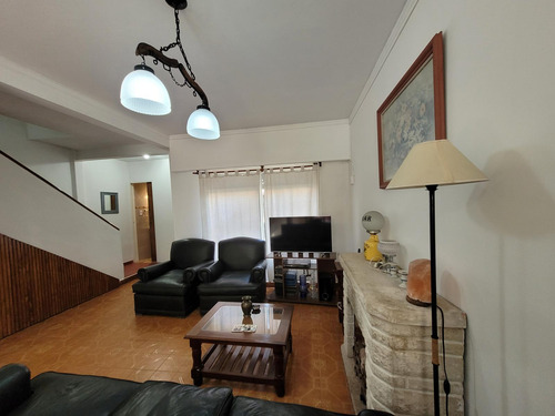 Casa En Venta 4 Ambientes En Villa De Mayo