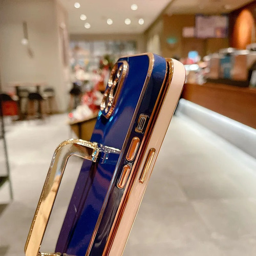 Capinha Genérica iPhone Suporte Strass Bumper 14 Pro Max