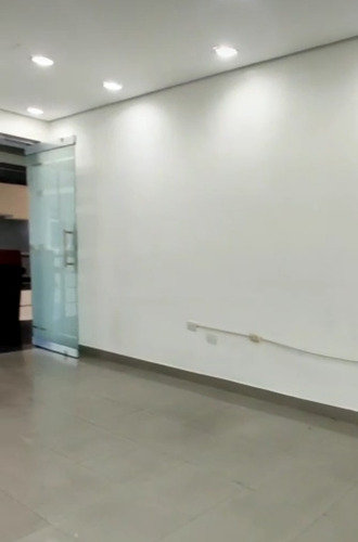 Imagen 8 de 17 de Oficina En Alquiler, Cc Torre Cristal Naguanagua