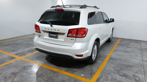 Dodge Journey 2.4 SXT+ 7 LUJO