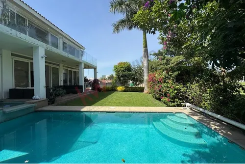 Espectacular Casa En Venta - Paraíso Country Club, Cuernavaca