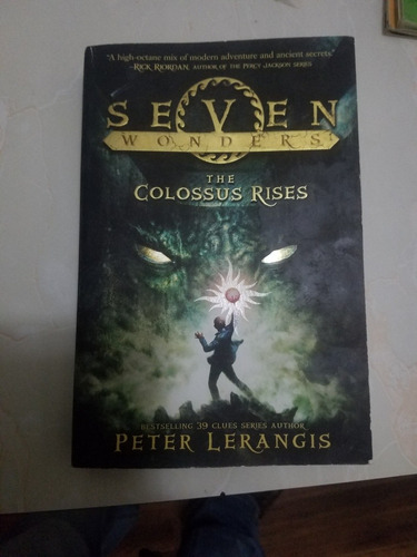 Libro En Inglés - Seven Wonders - The Colossus Rises