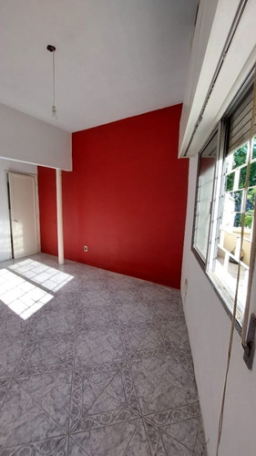 Imagen 3 de 15 de Apartamento En Venta De 1 Dormitorio En La Comercial