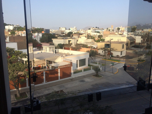 Imagen 6 de 14 de Departamento Lindo Y Amplio En Corpac. San Isidro.
