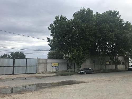 Gran Fraccion En Zona Industrial Frente Al Canal San Fernando, Apta Diversos Usos, Venta