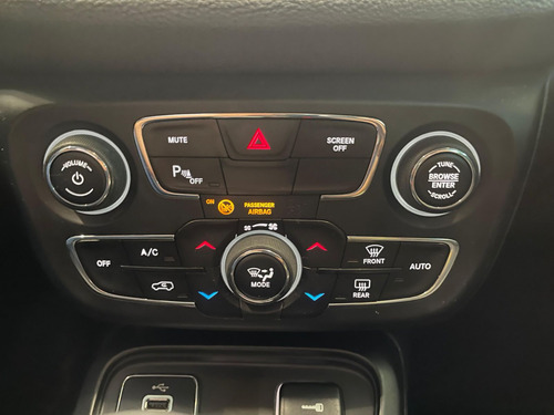 Jeep Compass LONGITUDE 2.0 4x2 Flex 16V Aut.