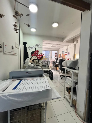 Casa Comercial Con Bodega, Negociable.