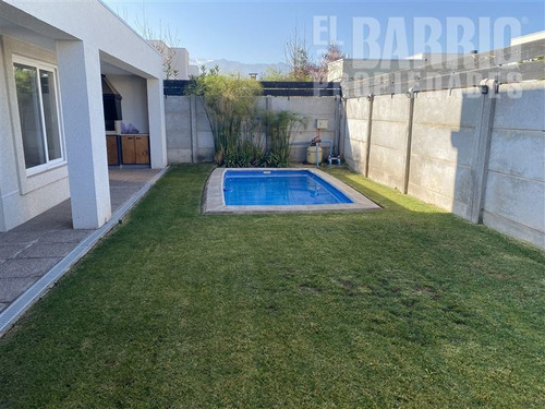 Imagen 3 de 20 de Casa En Venta De 4 Dorm. En Colina