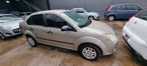 Imagen 8 de 15 de Ford Fiesta Max Automatico