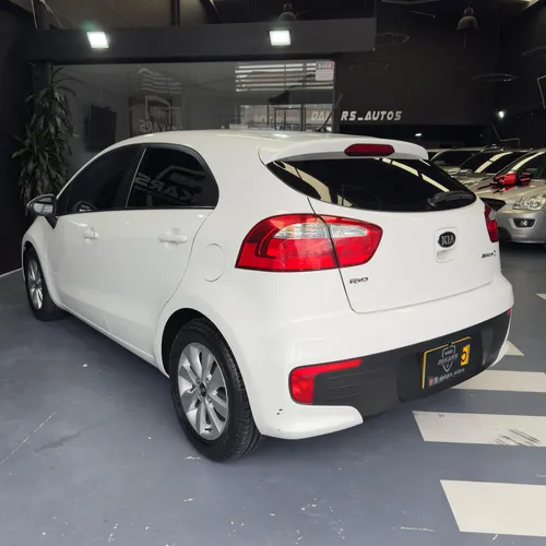 Kia Rio 1.2 4 p