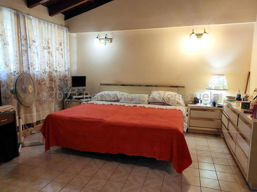 Imagen 9 de 17 de Ls Vende Casa Los Palos Grandes 22-27941