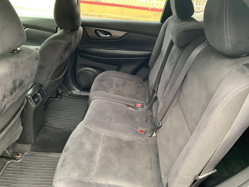 Nissan X-Trail 2.5 Advance 3 Row Cvt
