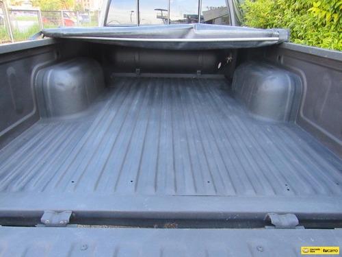 Imagen 24 de 25 de Nissan D21 2.4l