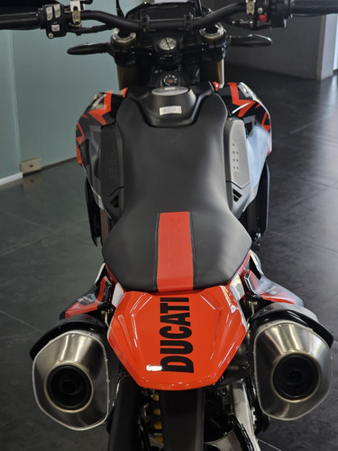 Ducati Hypermotard 698 Mono Rve - Lanzamiento