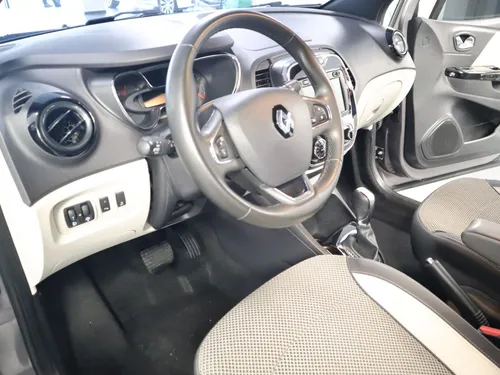 Renault Captur 2.0 Intens Automática