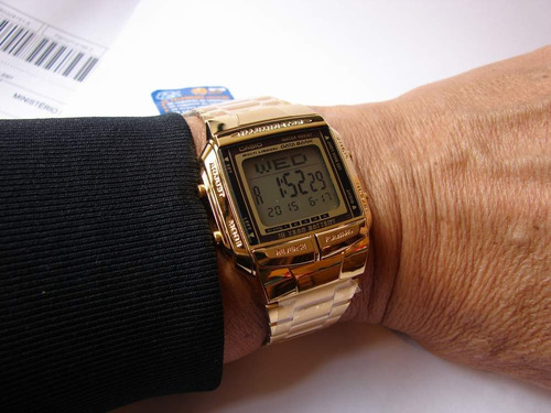 Reloj retro dorado Casio DB-360g-9 Data Bank, bisel negro