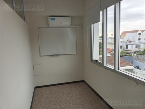 Venta Alquiler Oficinas En Block 292 M2 - Olivos