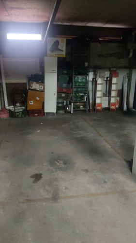 Imagen 2 de 5 de Venta De 3 Garaje Pocitos - Ideal Renta Cw173976