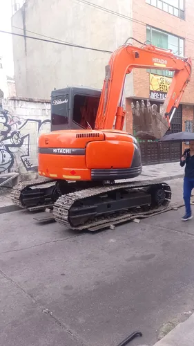 Retroexcavadora Hitachi 75