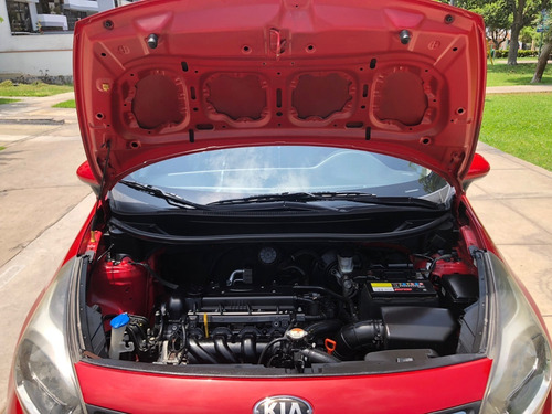 Imagen 6 de 13 de Kia Rio