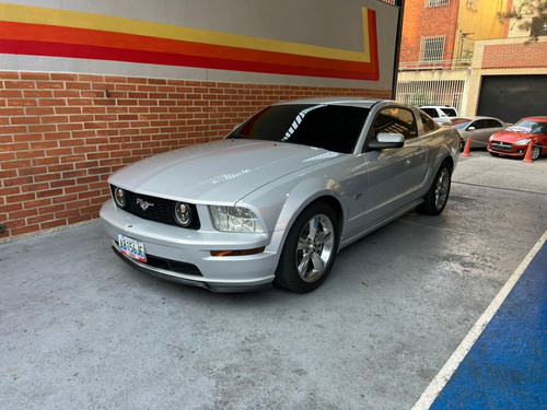 Ford Mustang Gt