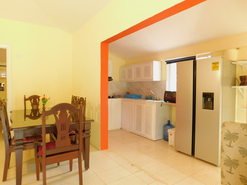 En Samaná, Republica Dominicana, Villas Listas Para Mudarse, Dos Habitaciones Con Sus Baños, ¡sala, Comedor, Cocina, Terraza Techada Y Patio En El Residencial Bahía De Los Dioses!