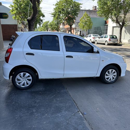 Toyota Etios 1.5 X 6mt My19