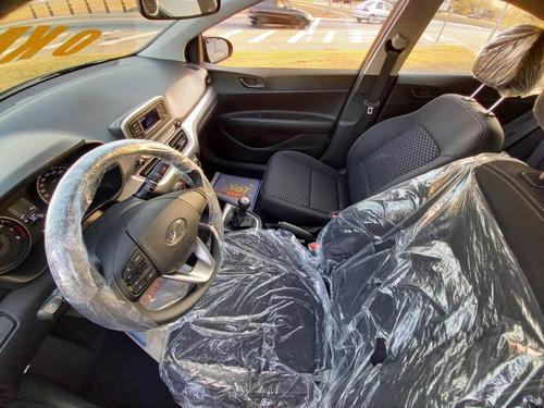 Imagem 11 de 15 de Hyundai Hb20 1.0 12v Flex Vision Manual