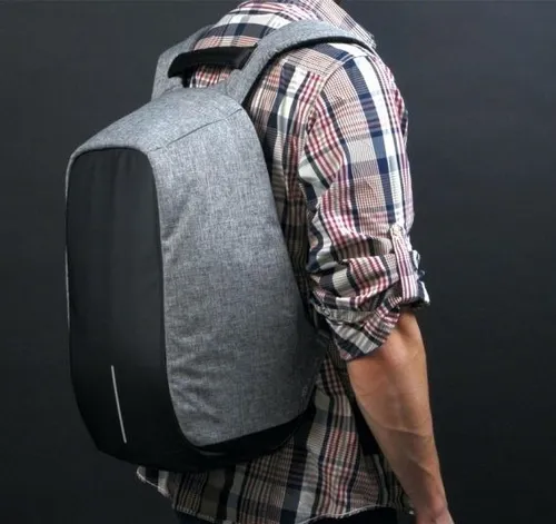 Mochila Anti Robo Impermeable Porta Notebook Con Salida Usb Para Conectar Smartphone Y Power Bank Nuevo Modelo Calidad Violeta