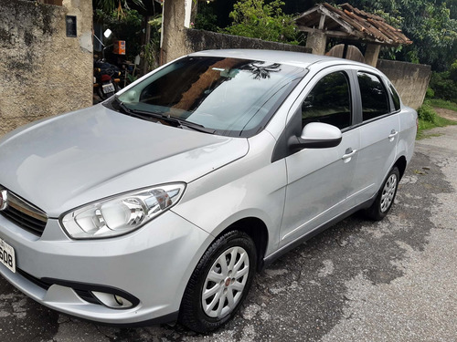 Imagem 1 de 5 de Fiat Gran Siena