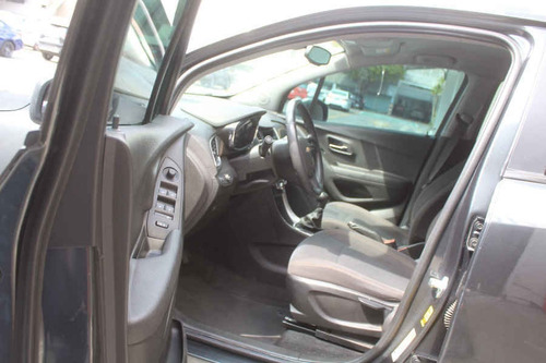 Imagen 7 de 15 de Chevrolet Trax 2019 5p Ls L4/1.8 Man