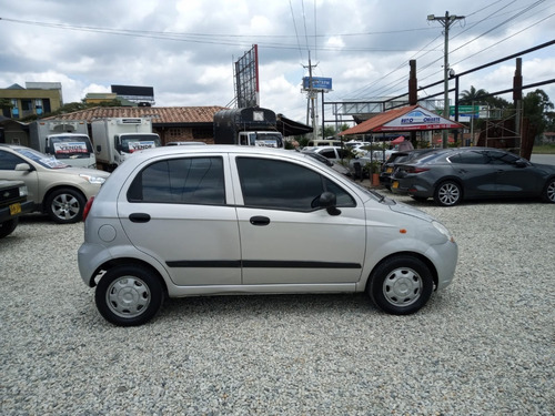 Chevrolet Spark 2010 Plata