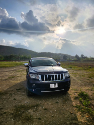 Jeep Grand Cherokee Limited V6 4x2 At