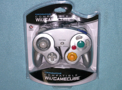 Control De Nintendo Wii Cirka Diseño Gamecube Color
