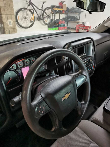 Imagen 9 de 11 de Chevrolet Silverado 2016 5.4 2500 Doble Cabina Ls 4x2 At