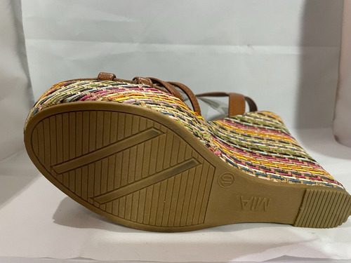 Imagen 4 de 6 de Zapatos De Taco Mujer Mia Selma Luggage