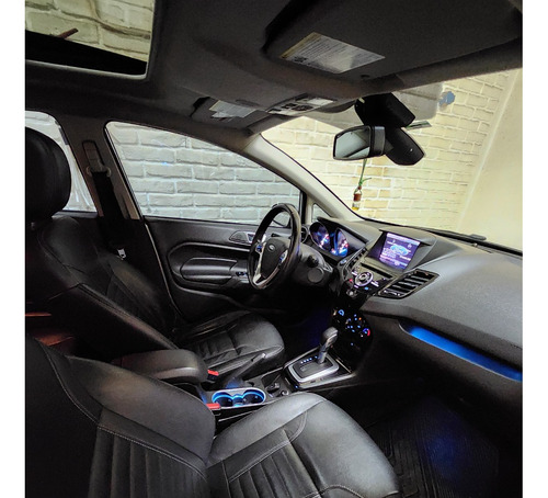 Ford Fiesta Kinetic 1.6 Titanium Powershift 120cv