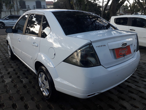 Ford Fiesta 1.6 MPI CLASS SEDAN 8V FLEX 4P MANUAL