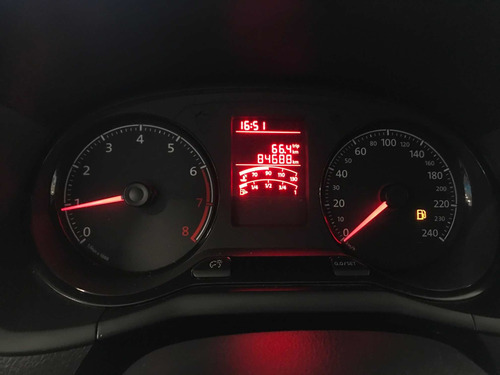 Imagem 6 de 9 de Volkswagen Gol 2018 1.6 Msi Trendline Total Flex 5p