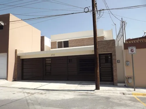Casa En Venta En Del Paseo Residencial