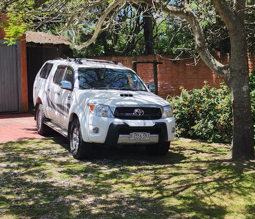 Toyota Hilux 3.0 D/cab 4x2 srv