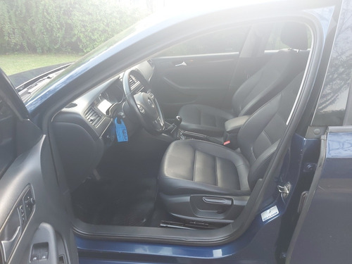 Volkswagen Vento 2.5 Luxury 170cv 2012