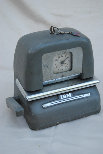 Antiguo Reloj Tarjetero Ibm Funcionando Vintage Viejo