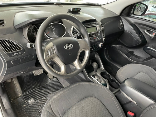 Imagen 8 de 12 de Hyundai Tucson Suv