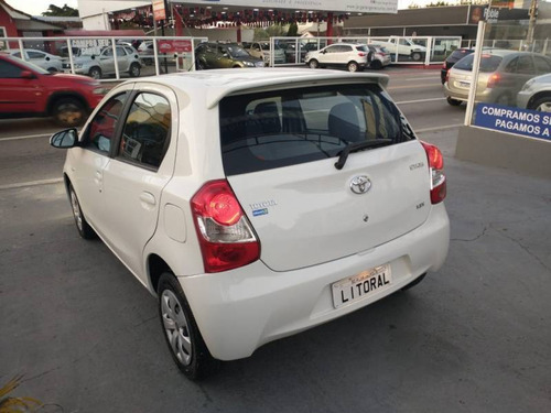 Imagem 8 de 13 de Toyota Etios X 1.3 16v