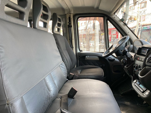 Peugeot Boxer Minibus 330